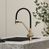 Смеситель для кухни Sancos Dora с гибким изливом, цвет брашированное золото/черный, SC4003BG
