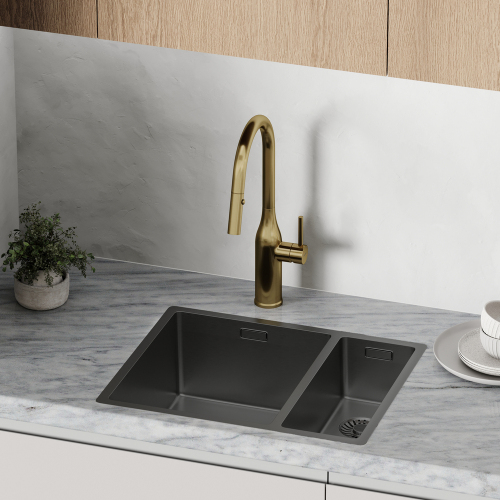 Смеситель для кухни Sancos Grand с вытяжным изливом, цвет брашированное золото, SC4002BG