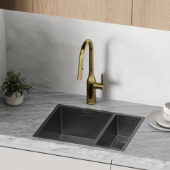 Смеситель для кухни Sancos Grand с вытяжным изливом, цвет брашированное золото, SC4002BG